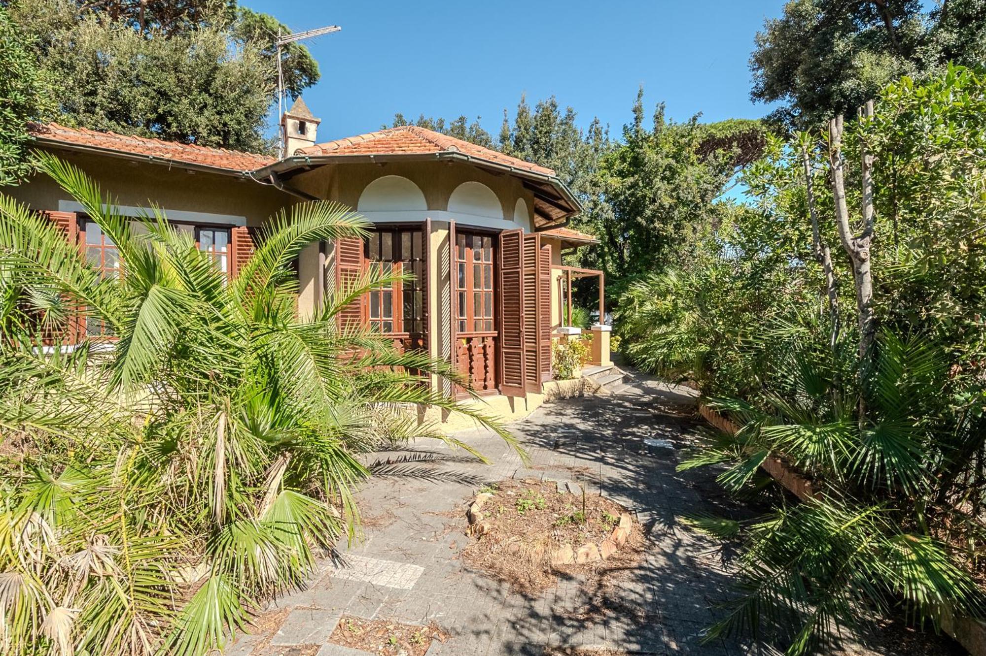 Exclusive Charming Villa - Free Parking 400 Mq Garden - Rome Airport - Roseto Villa Dream Фреджене Екстериор снимка